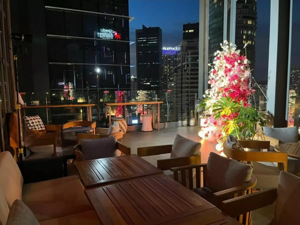 Social Lounge in KLCC