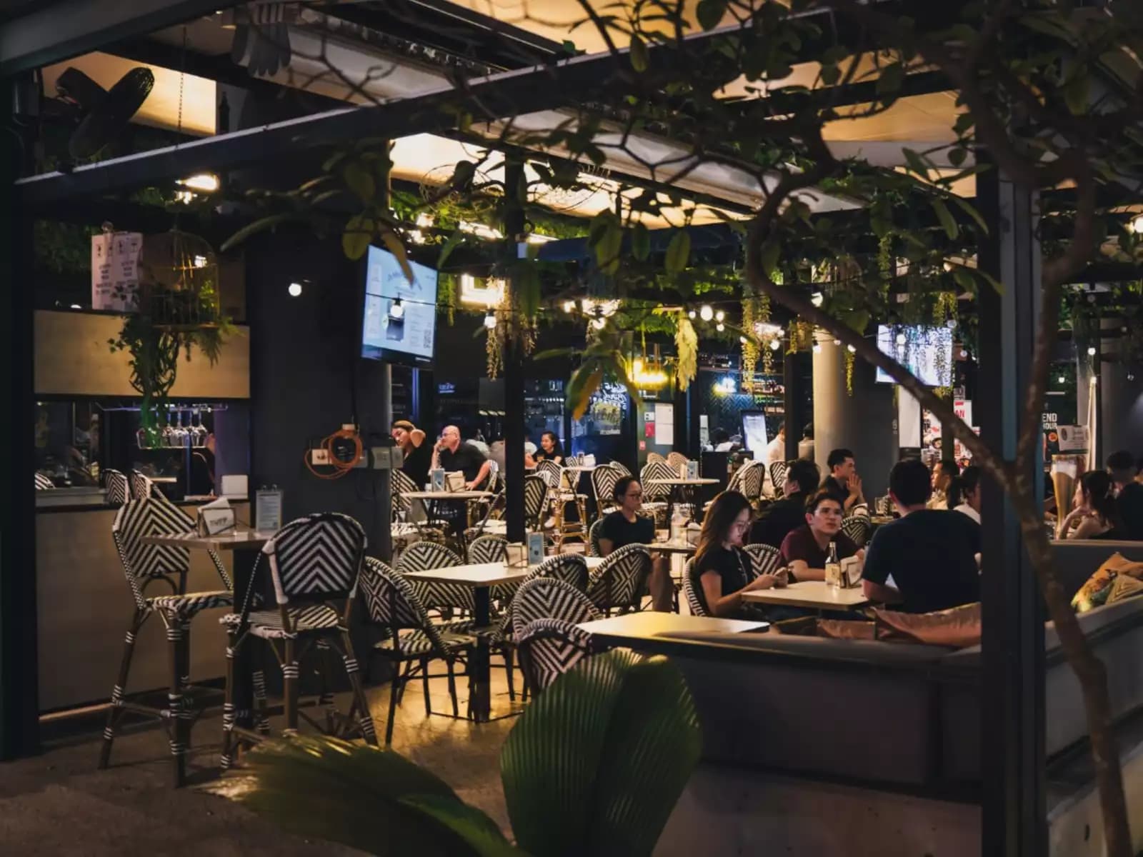 The Aviary Lounge