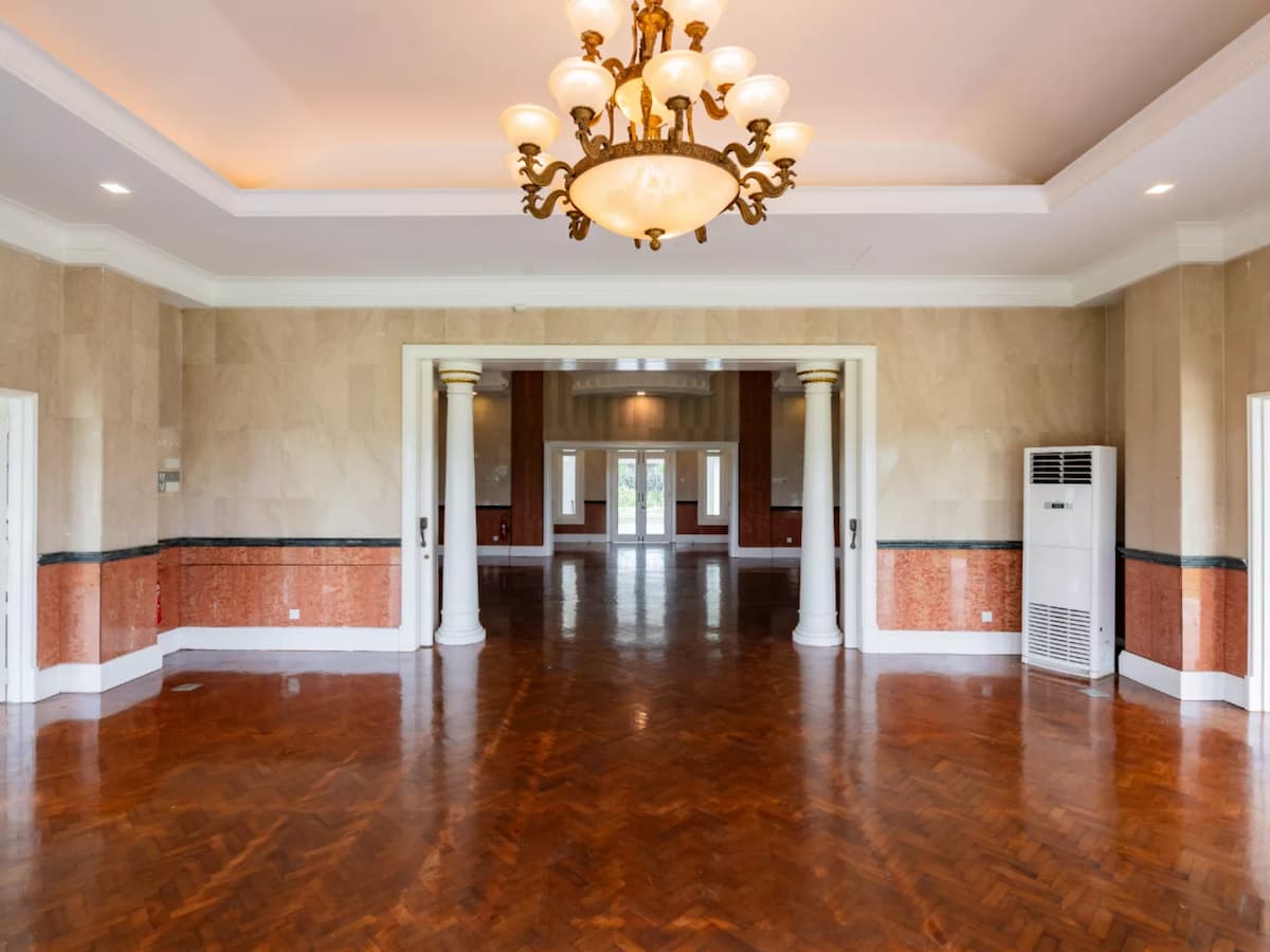 THE GREAT HALL