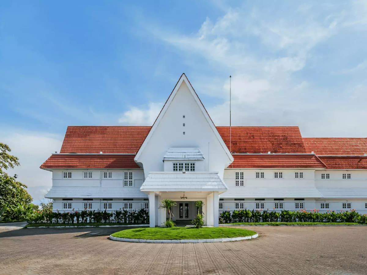 THE GREAT ROOM