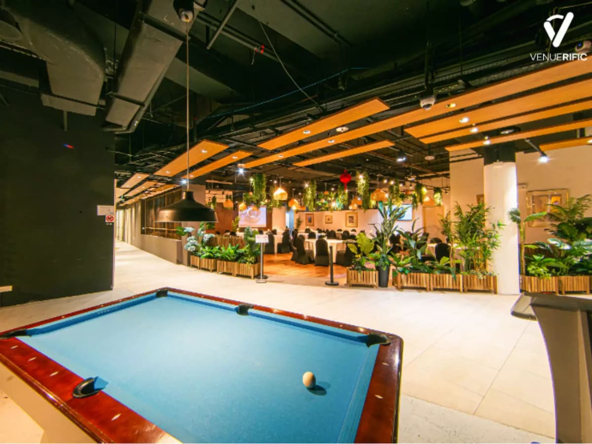 Bar — Tropical Sports Bar & Whiskey Lounge