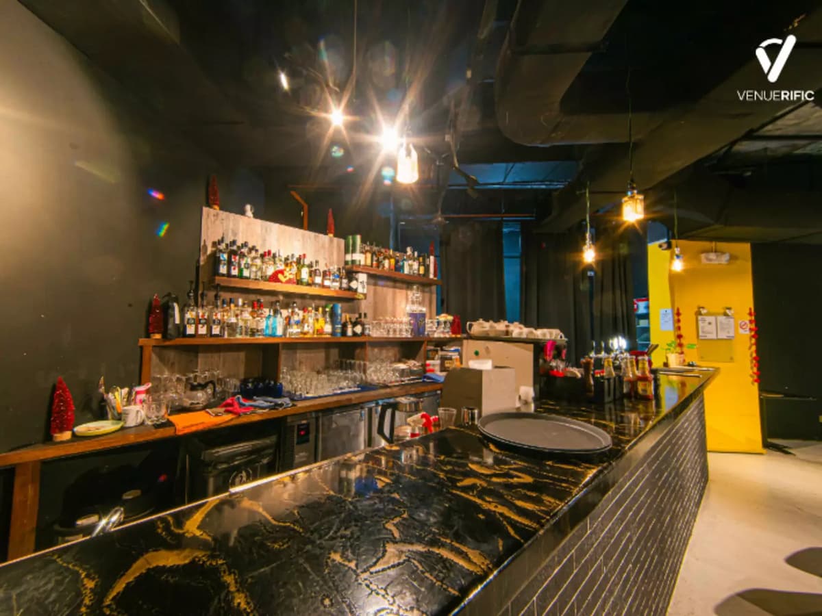 Bar — Tropical Sports Bar & Whiskey Lounge