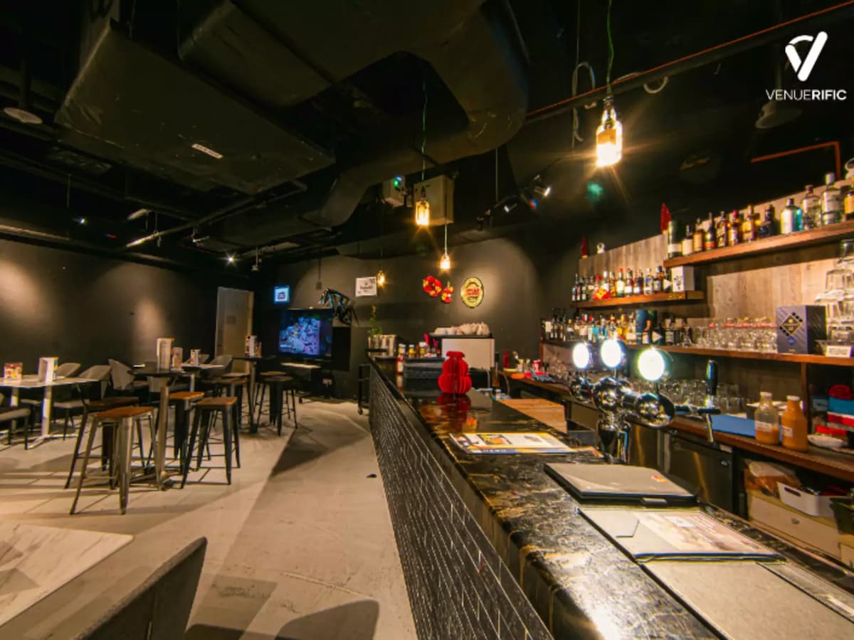 Bar — Tropical Sports Bar & Whiskey Lounge