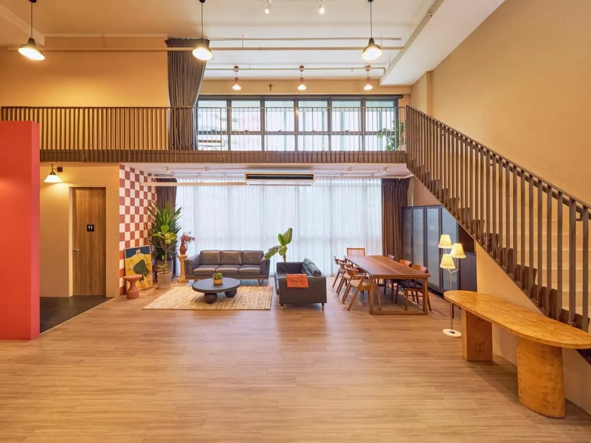 Studio + Cozy Mezzanine Loft