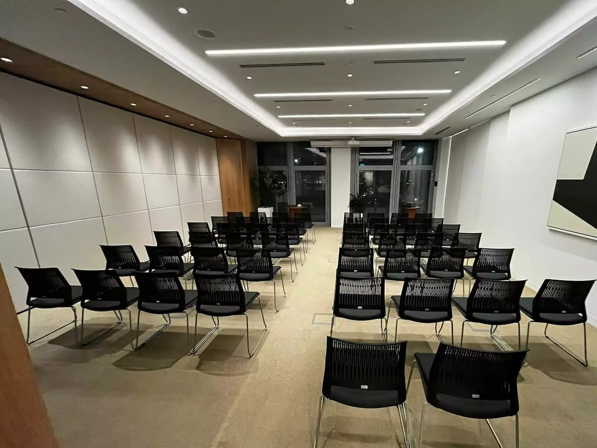 Business Center (1 Room)