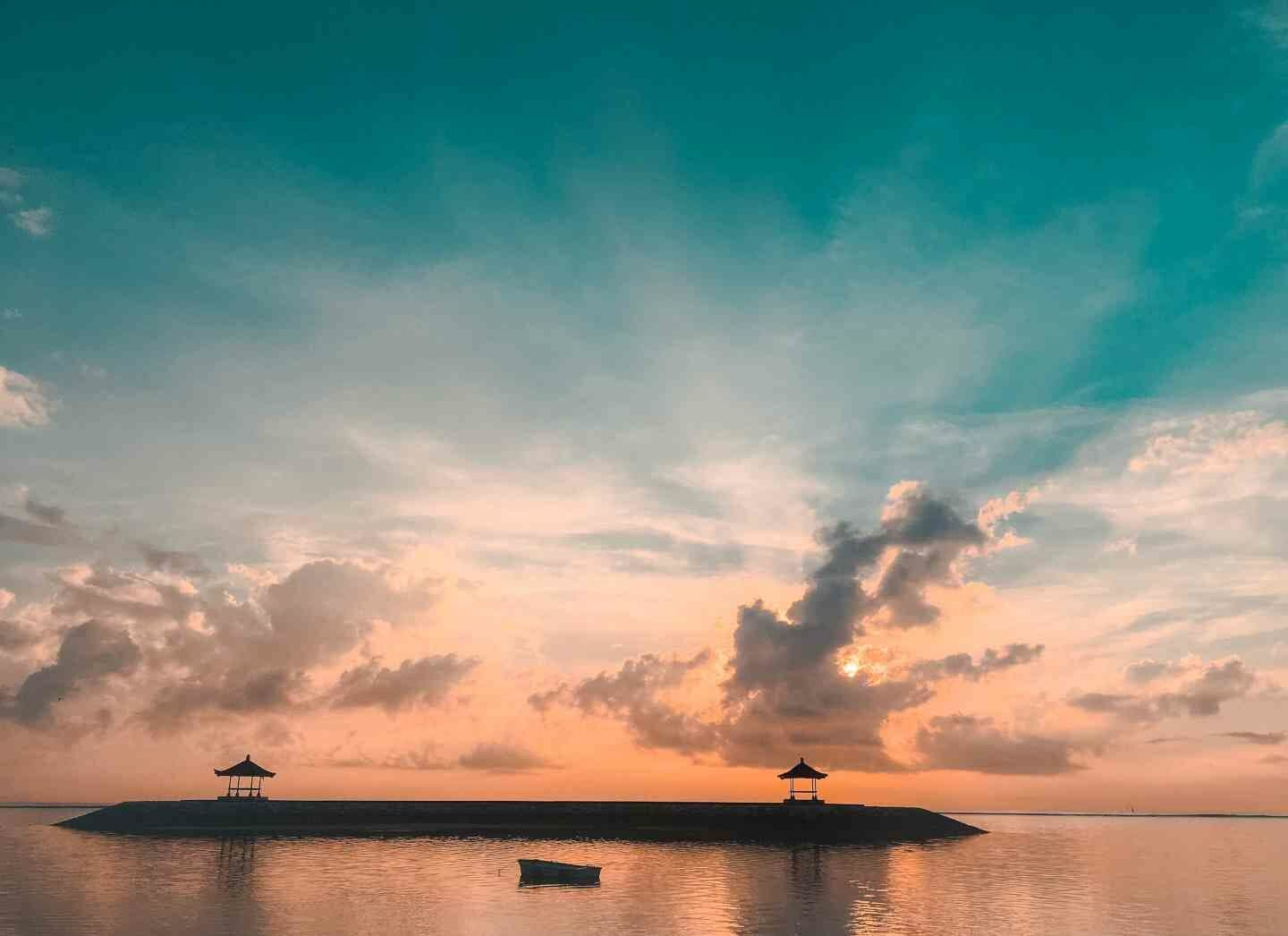 hero_bg_img