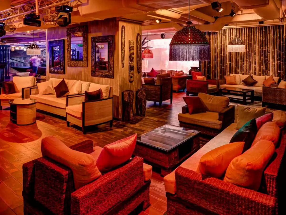 lounge area perfect for networking event
