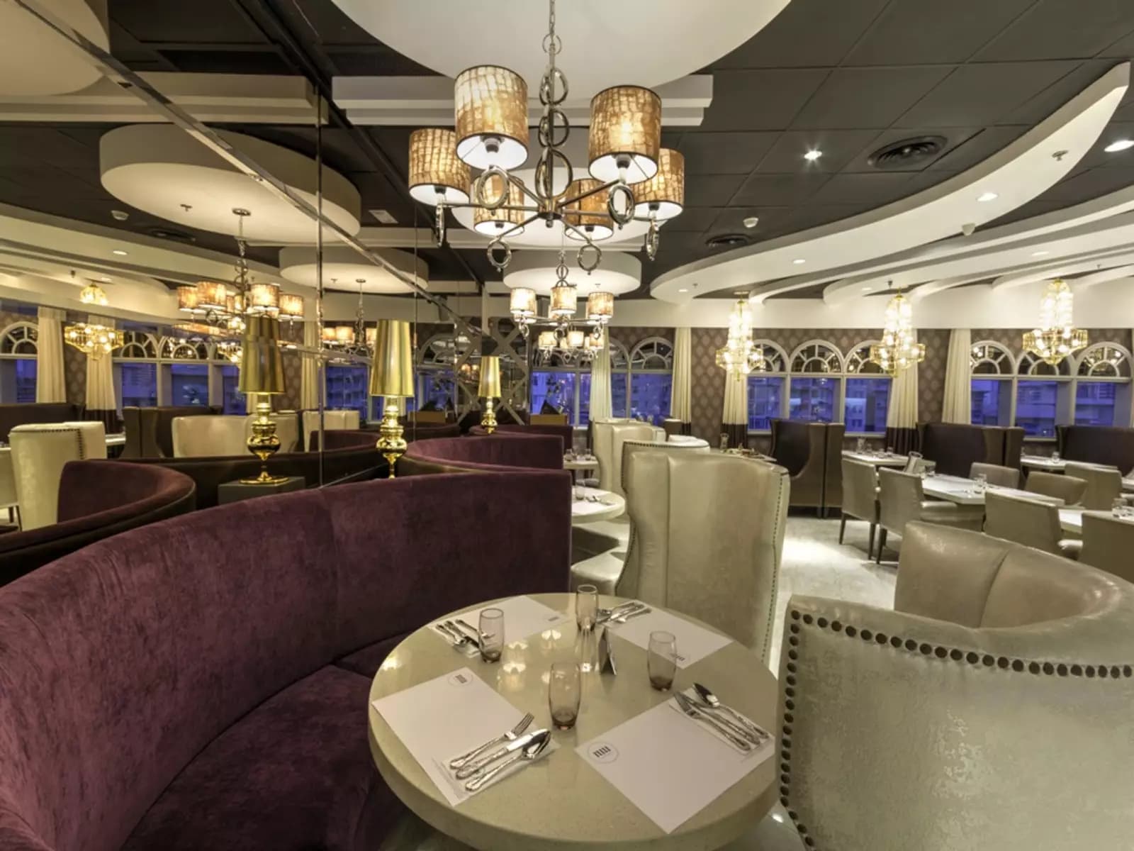 semi-private roundtable dining area taguig