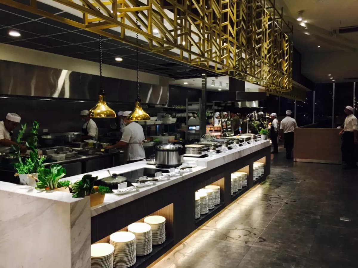 golden installation on the top of buffet table in paranaque restaurant