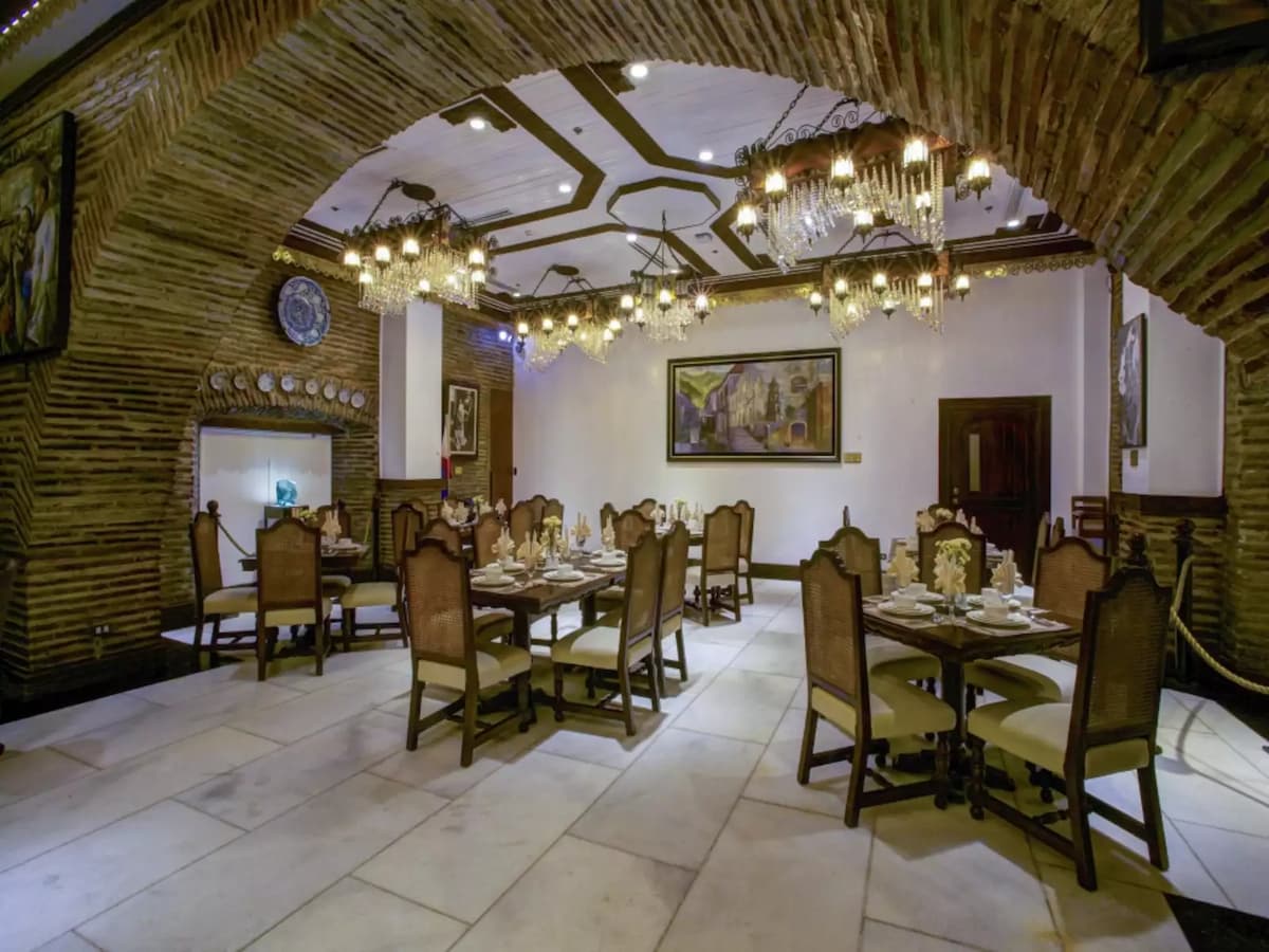 function halls that can accommodate 120 persons and 30 persons hotel ilocos sur