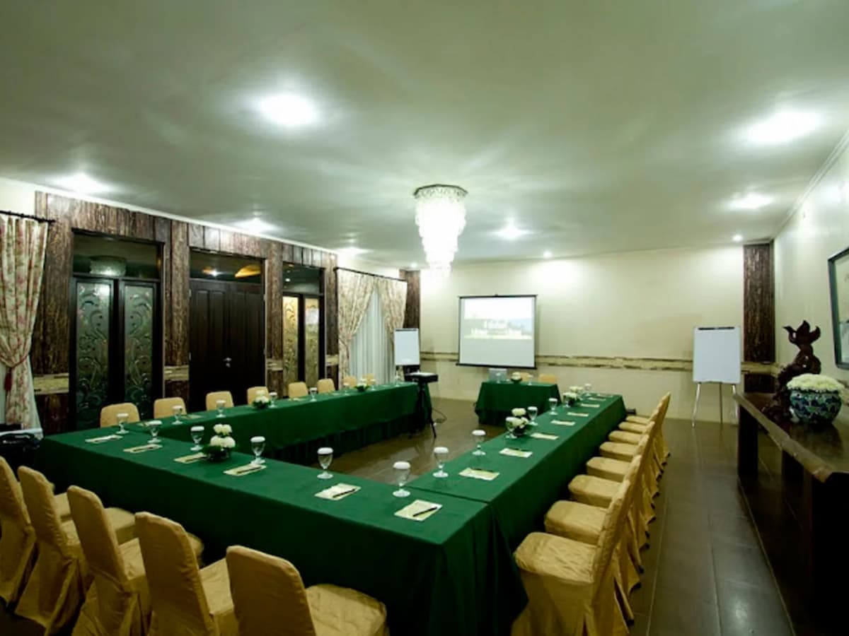 the michael resort sewa tempat meeting bogor