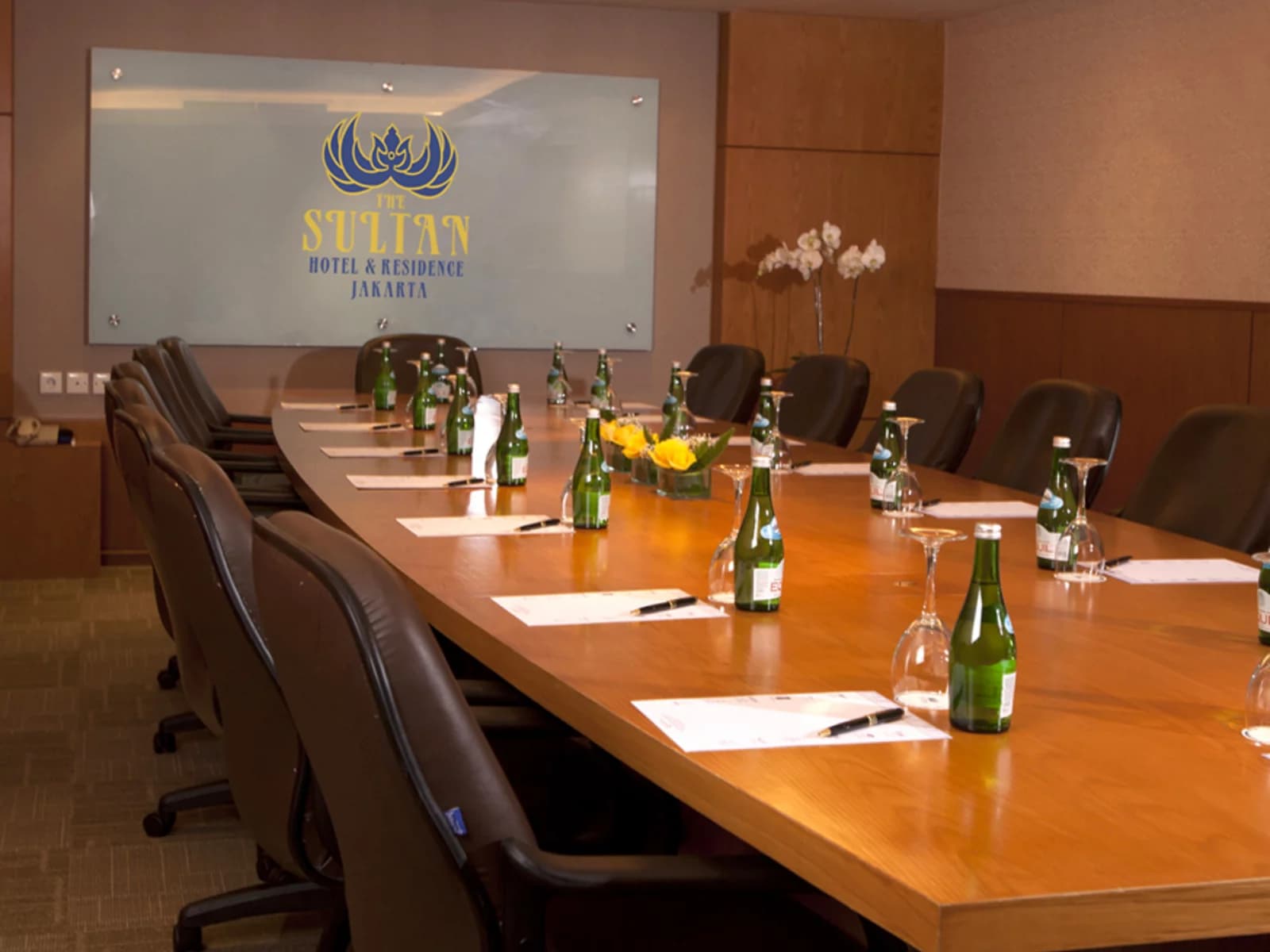 the sultan hotel residence meeting rooms private room for meeting central jakarta