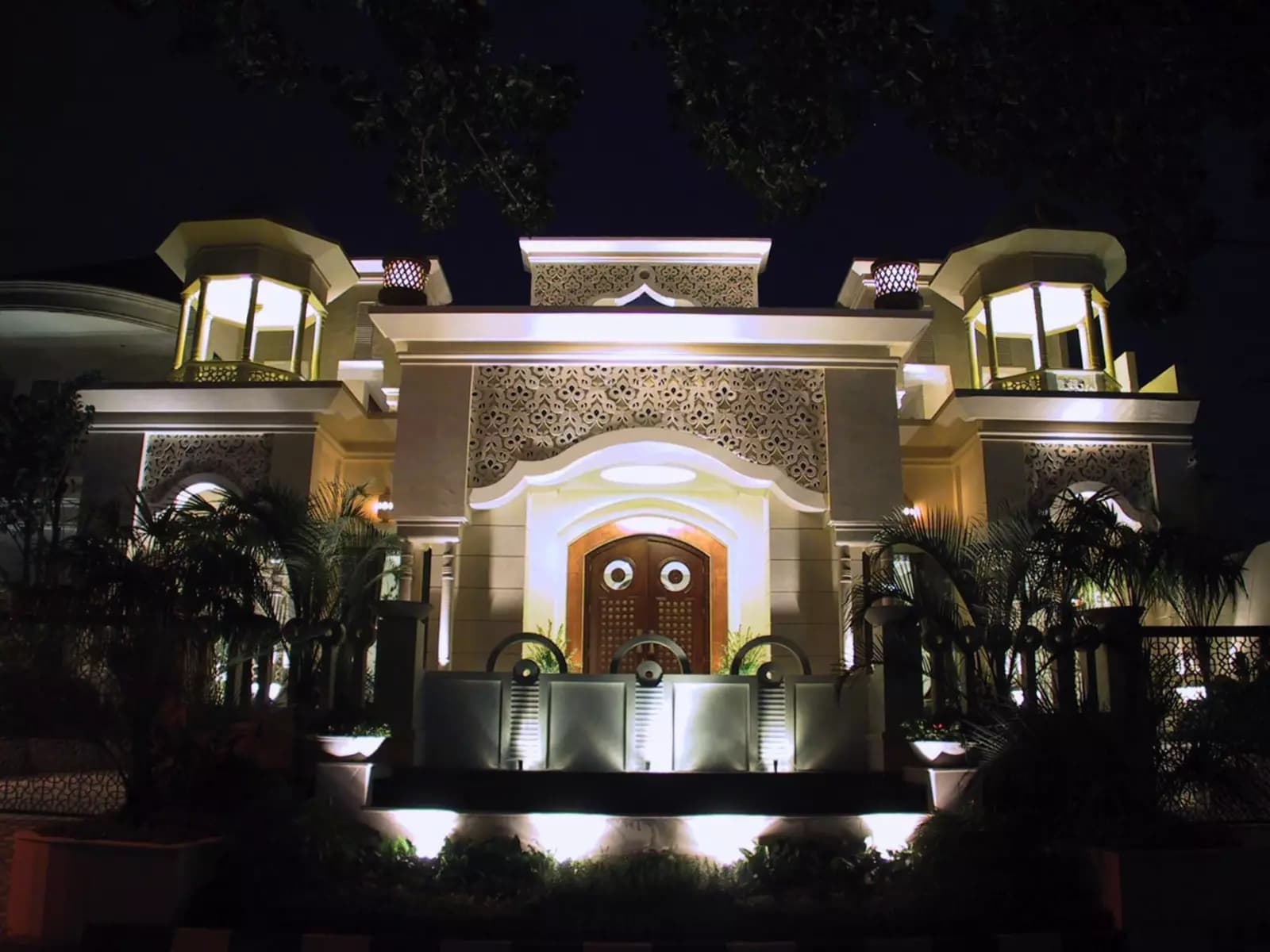 rumah maroko pool party venue central jakarta