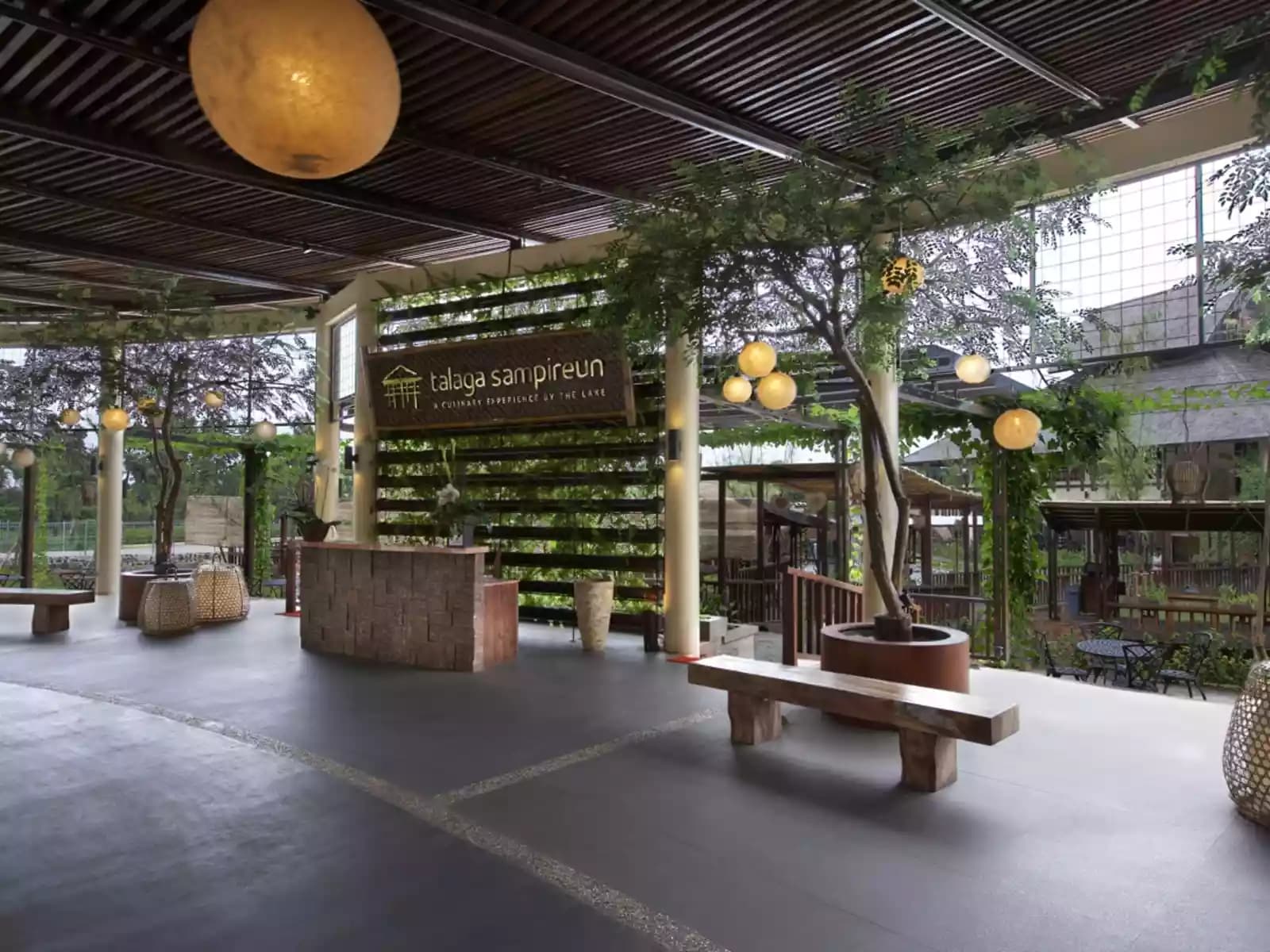 talaga sampireun bintaro traditional style venue tangerang