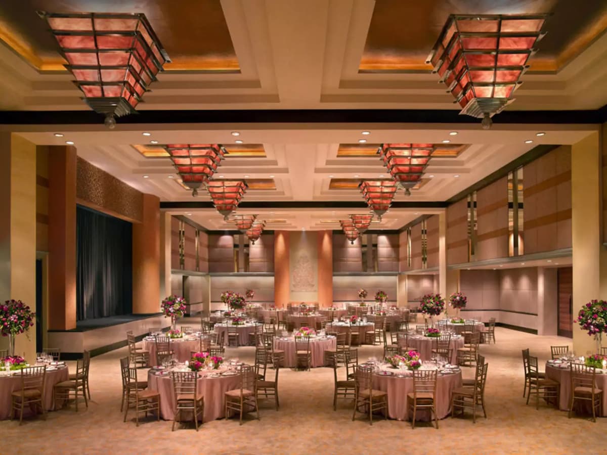 grand hyatt jakarta ballroom penthouse corporate dinner dance event jakarta