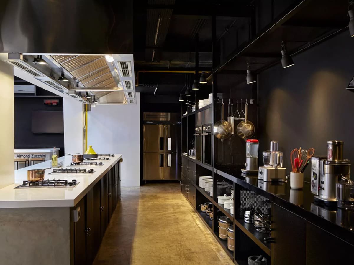 almond zucchini cooking studio sewa tempat untuk event jakarta