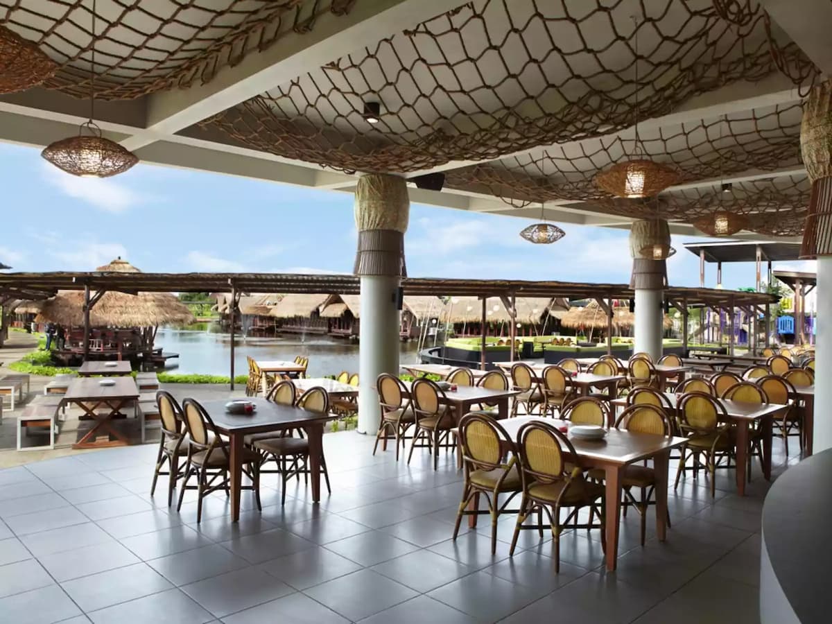 Modern and classy event space at Talaga Sampireun Puri