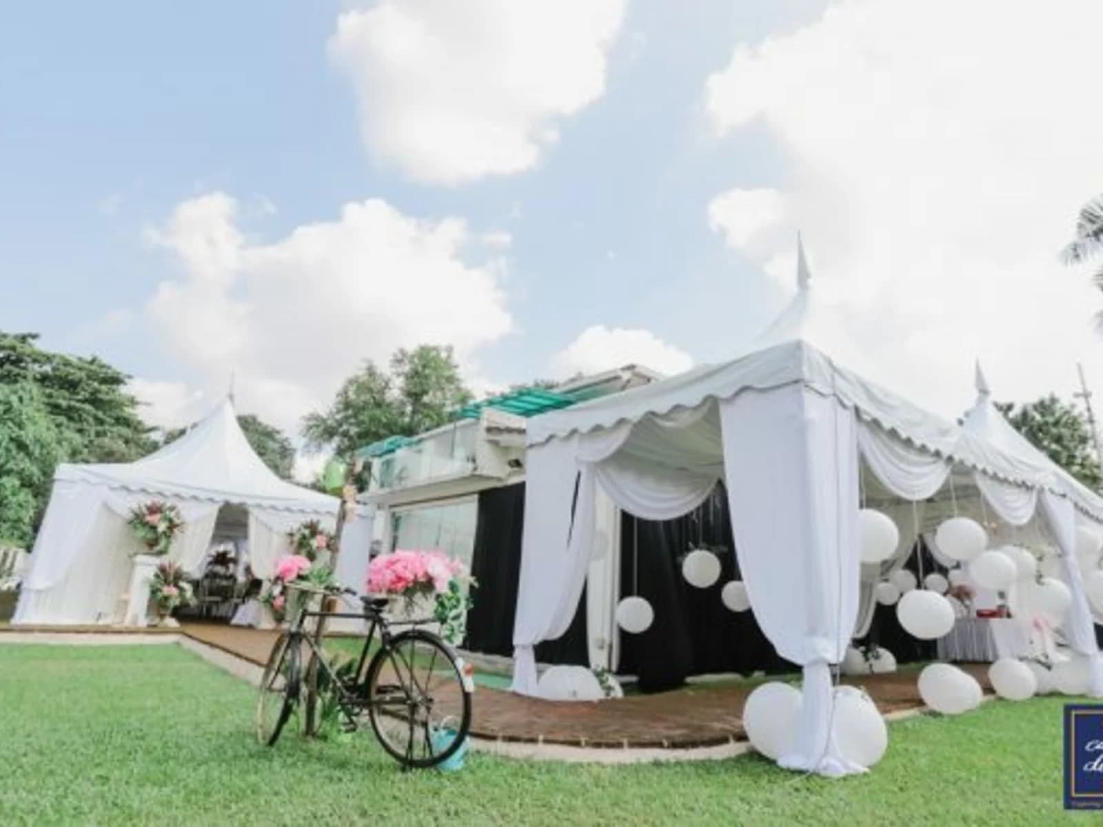 outdoor wedding event venue with garden view