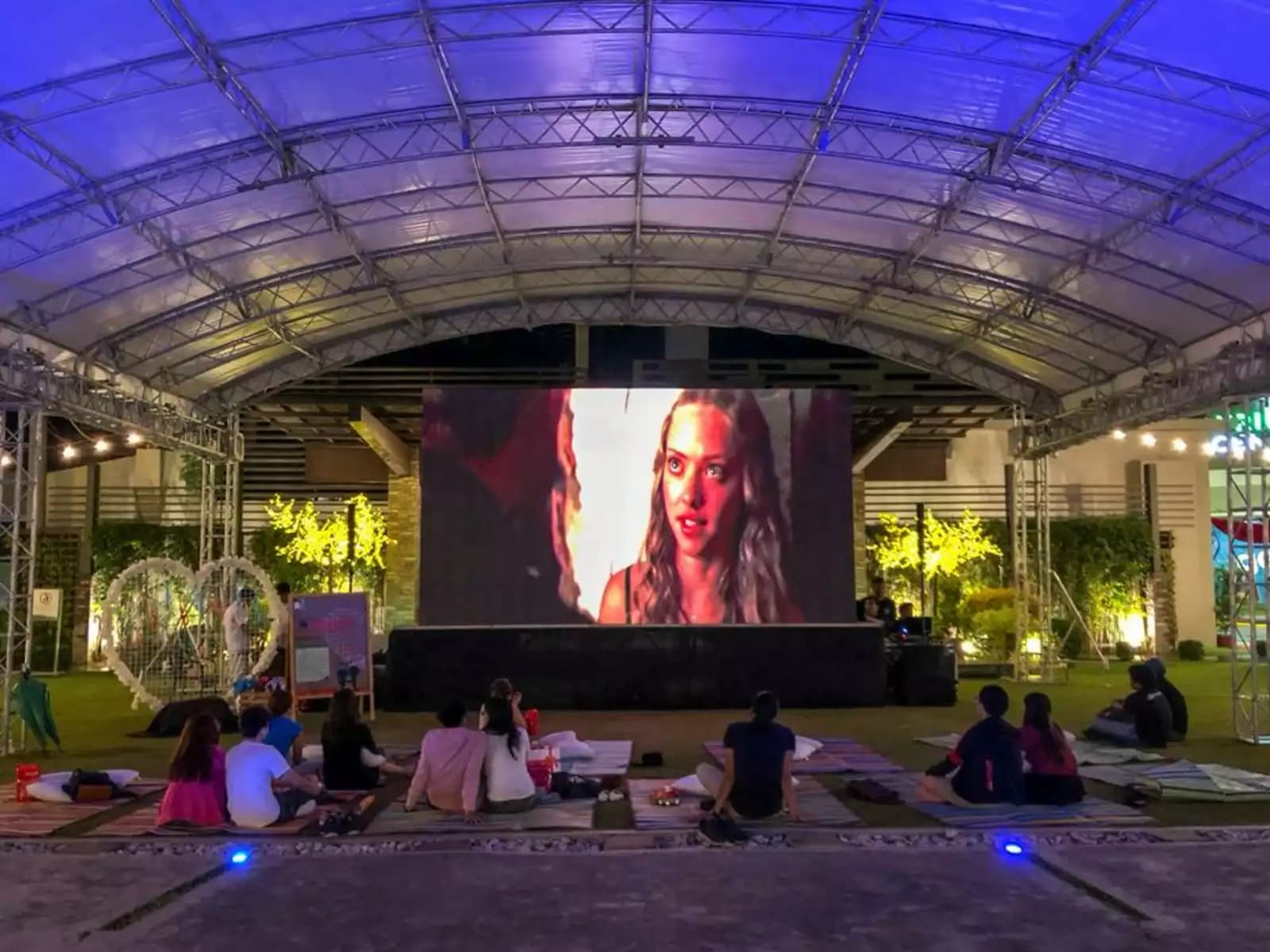 audience gathered for outdoor movie screening cebu