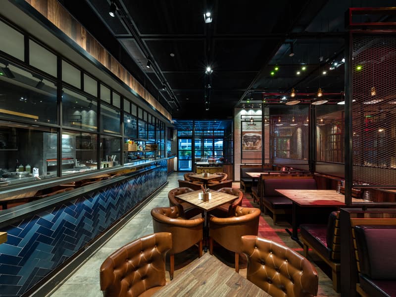 the chop house restaurant for business meetings and parties