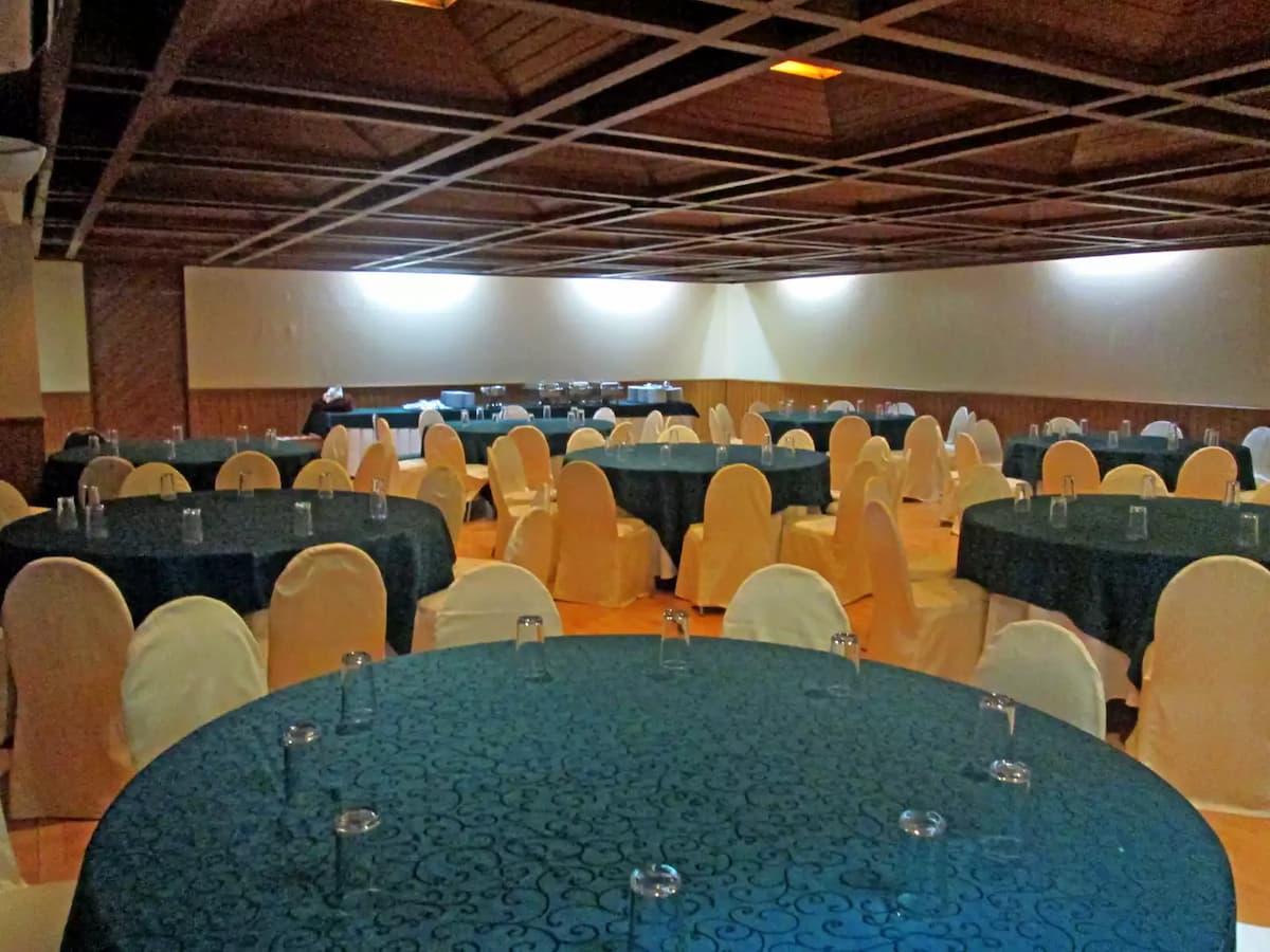 several round dining tables in philippines function hall pasig