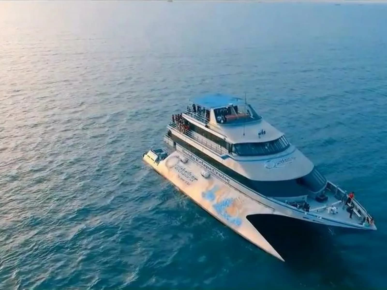 quicksilver cruise jakarta batavia marina sunda kelapa port corporate event venue