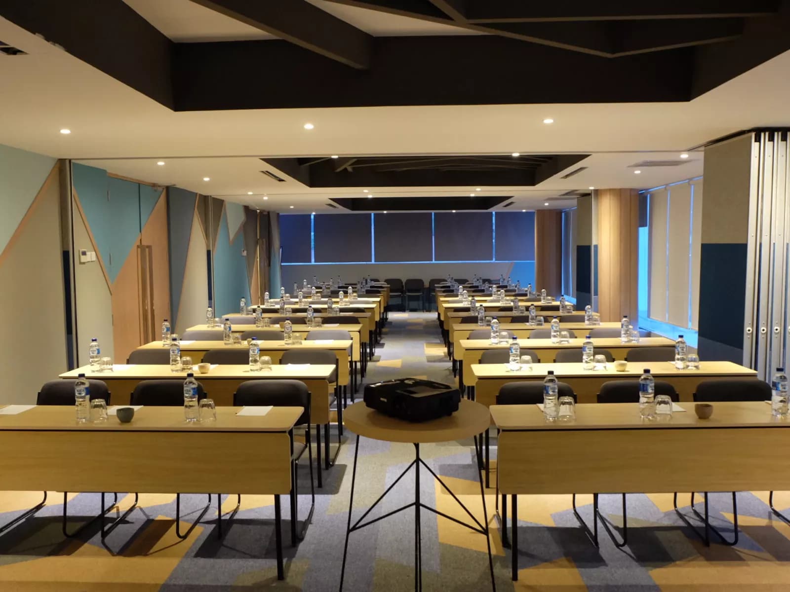 meetspace alpines batu class seating room for rent