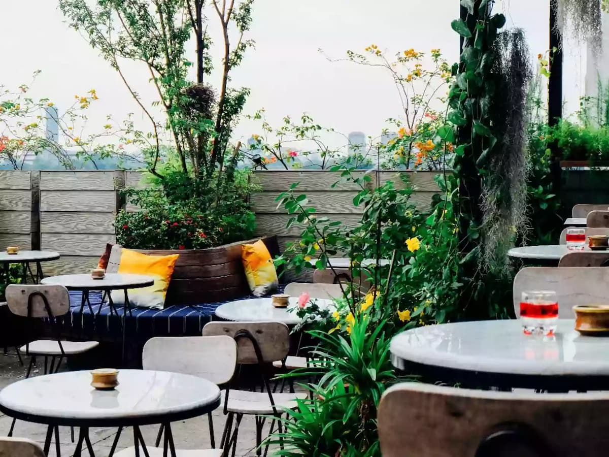 hause rooftop kitchen bar best place for friday night jakarta