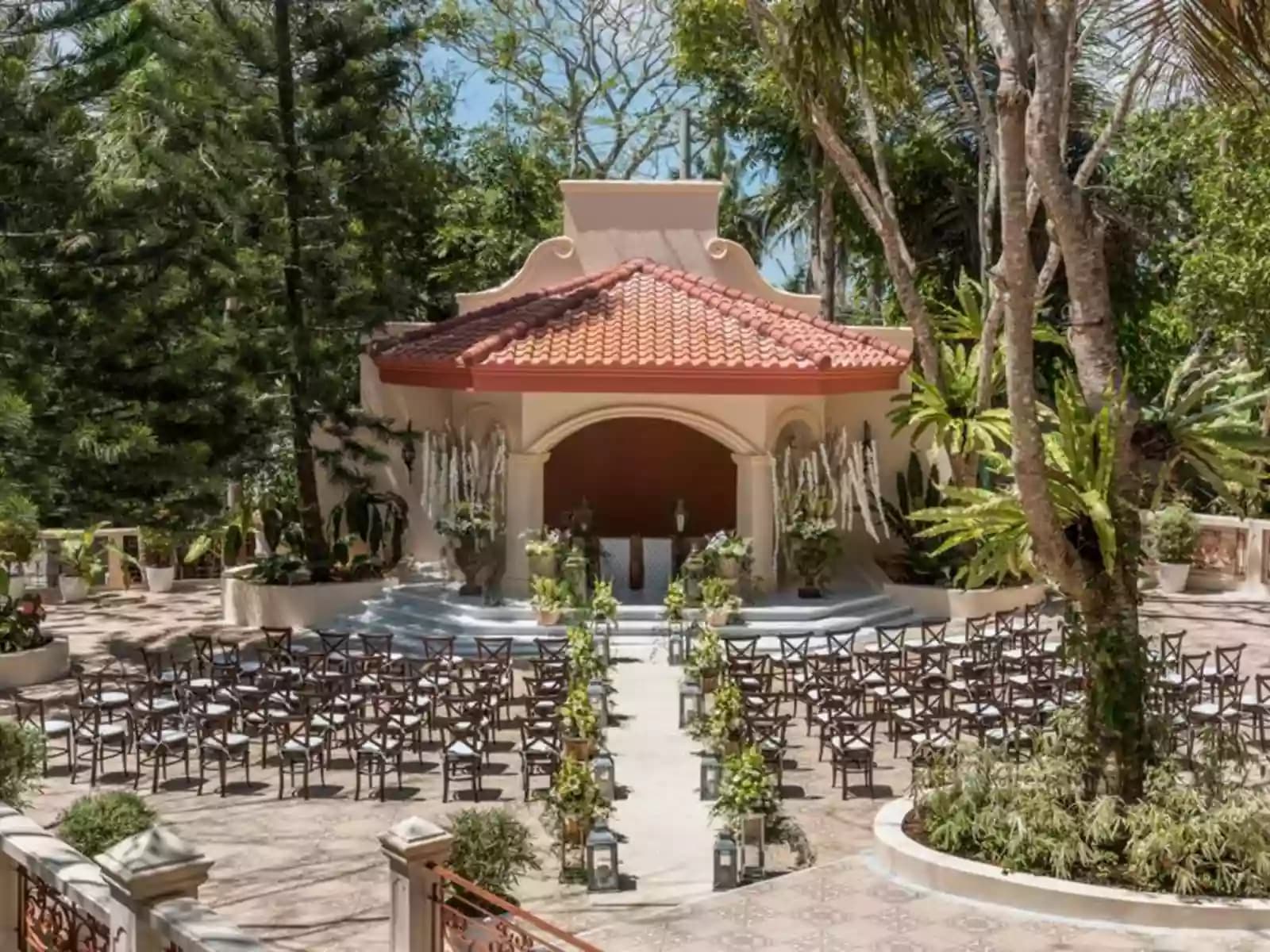 outdoor garden wedding solemnisation tagaytay