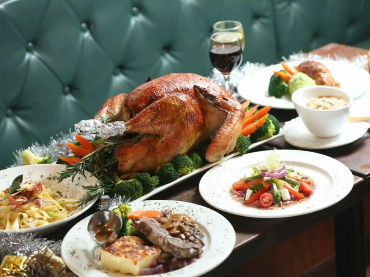 british pub christmas party dining package