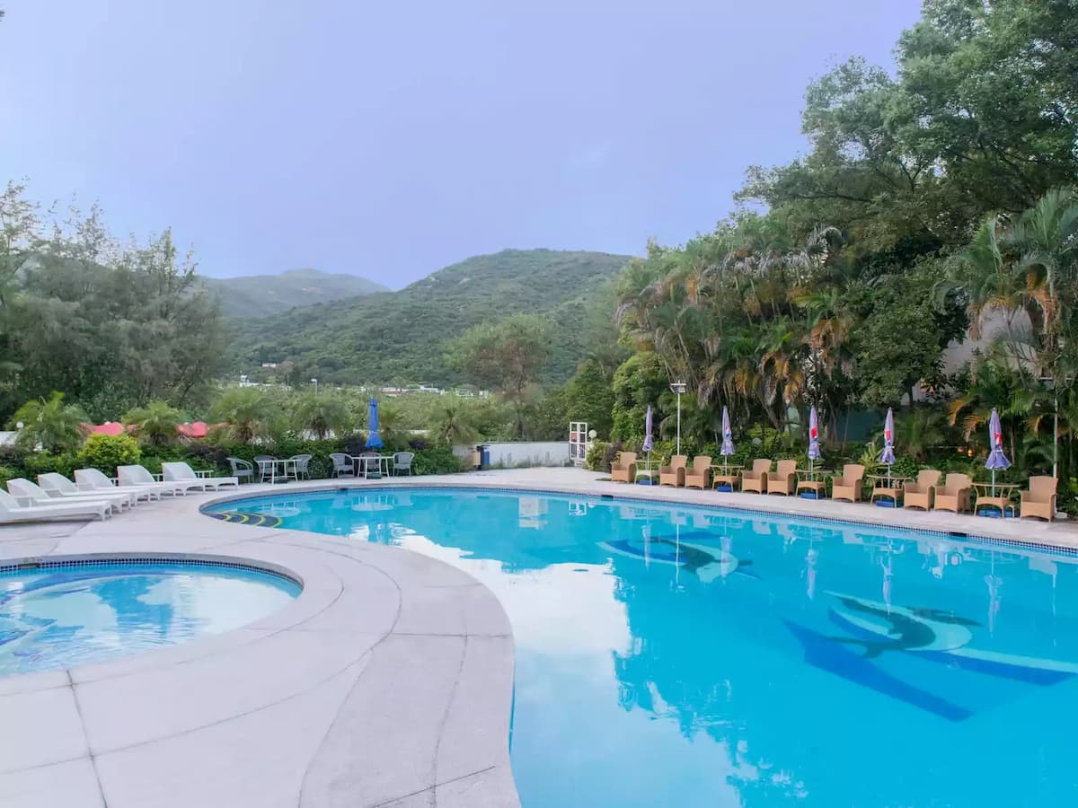 seashore cuisine pool party venue