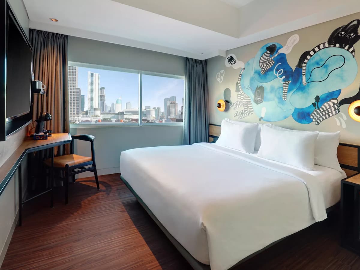 bang bang restaurant bar artotel wahid hasyim jakarta staycation idea