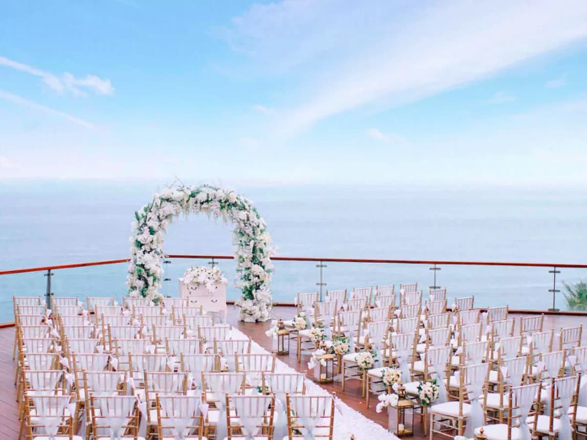 the venue the edge bali super romantic venue for wedding