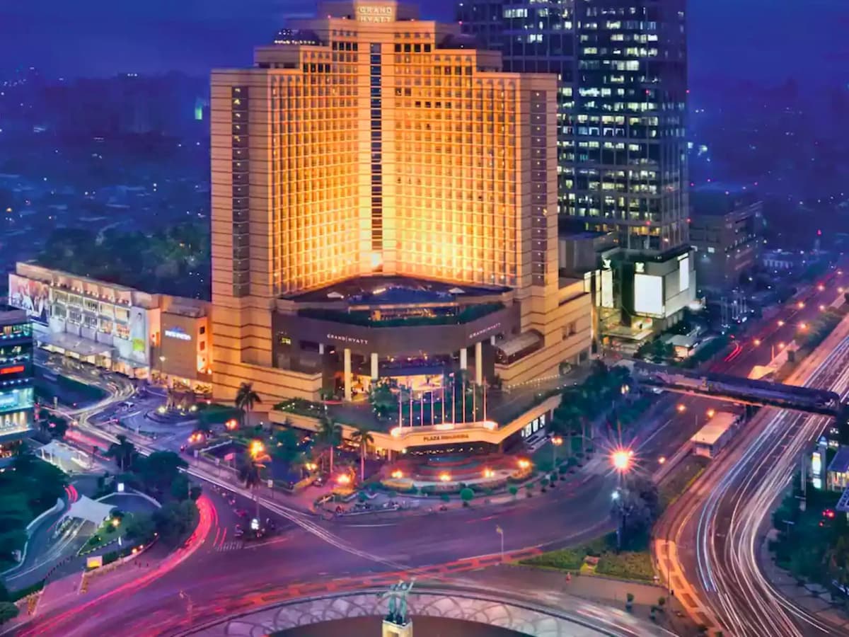 the residence onfive meeting space central jakarta
