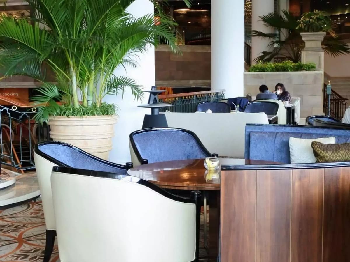 fountain lounge big space for fashion show event jakarta