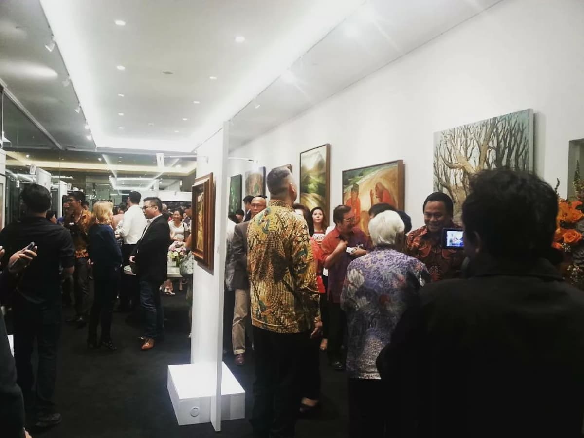 sunrise art gallery for rent central jakarta