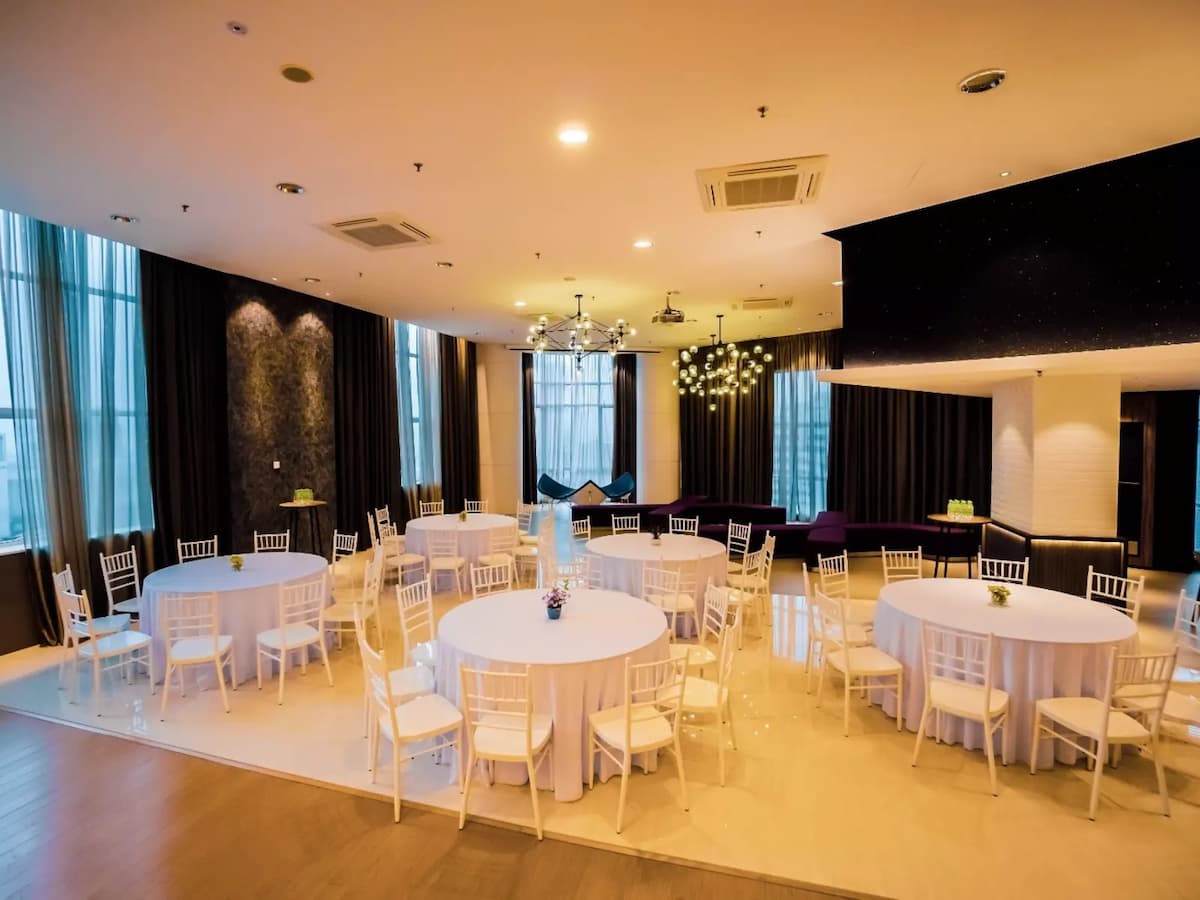simple room with simple decoration and ceiling lights