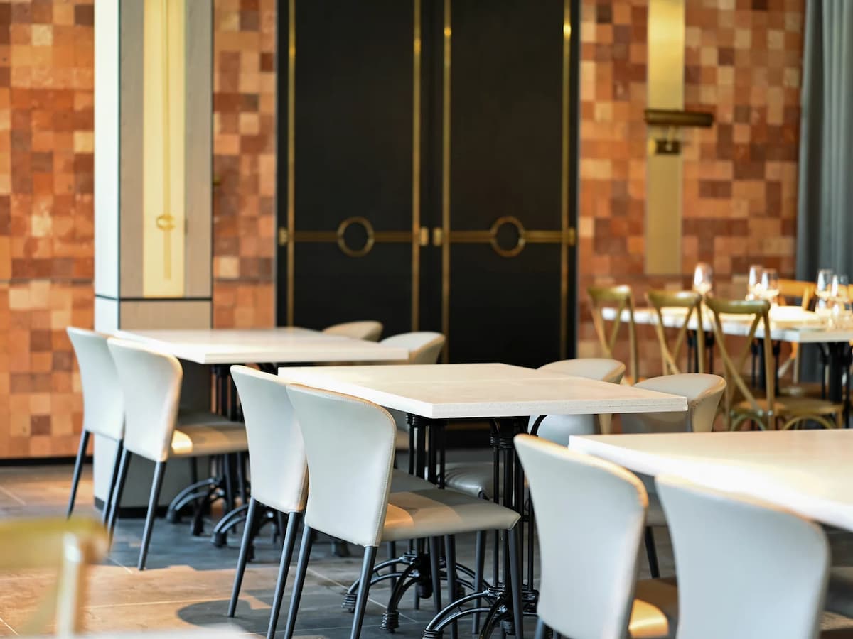 white dining tables and chairs