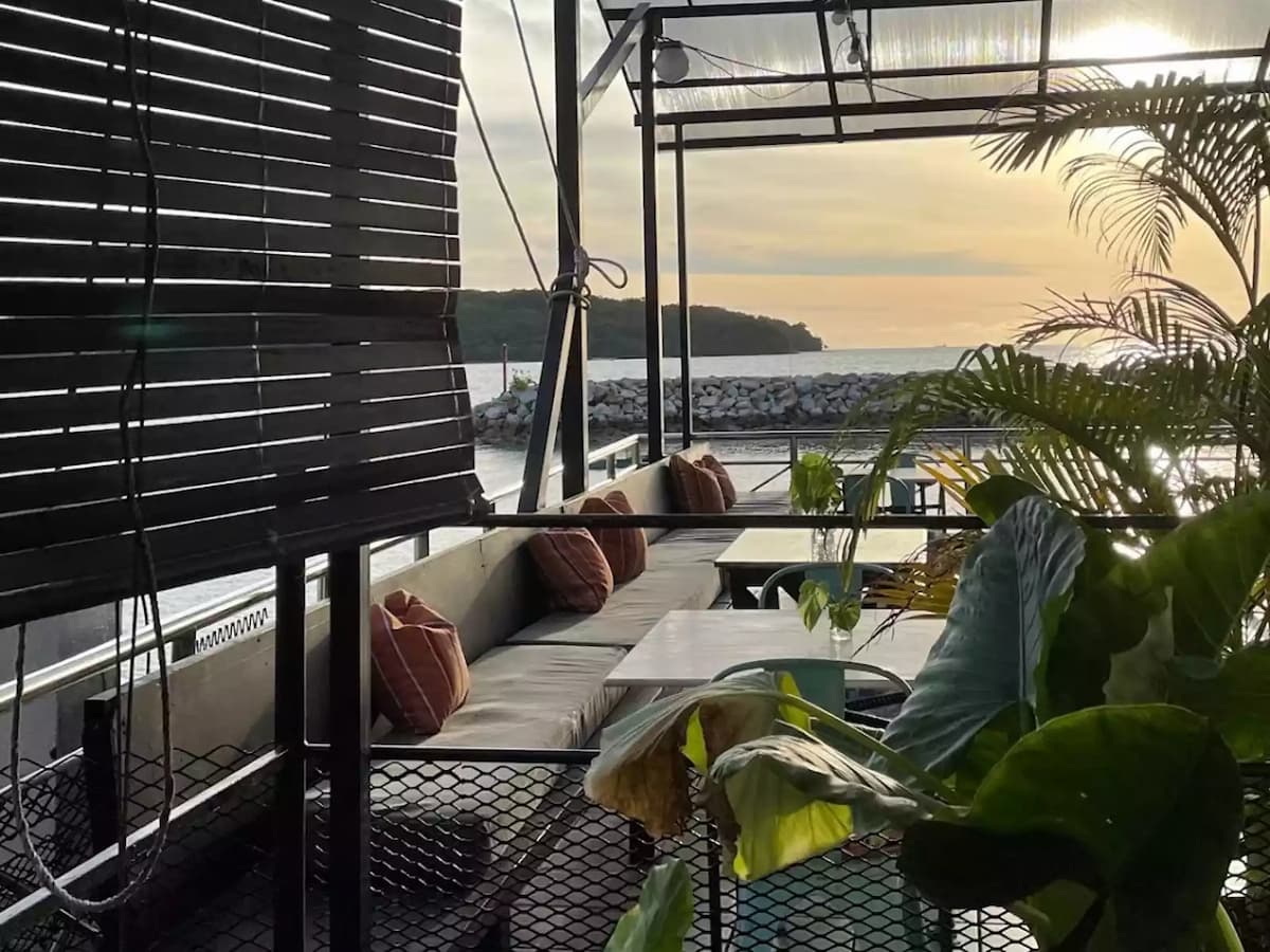 lounge with the sea view during the sunset