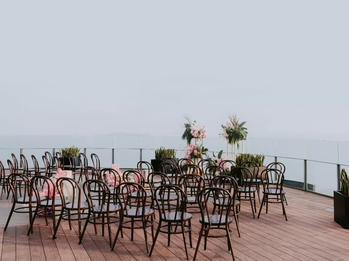 solemnisation setup facing the sea