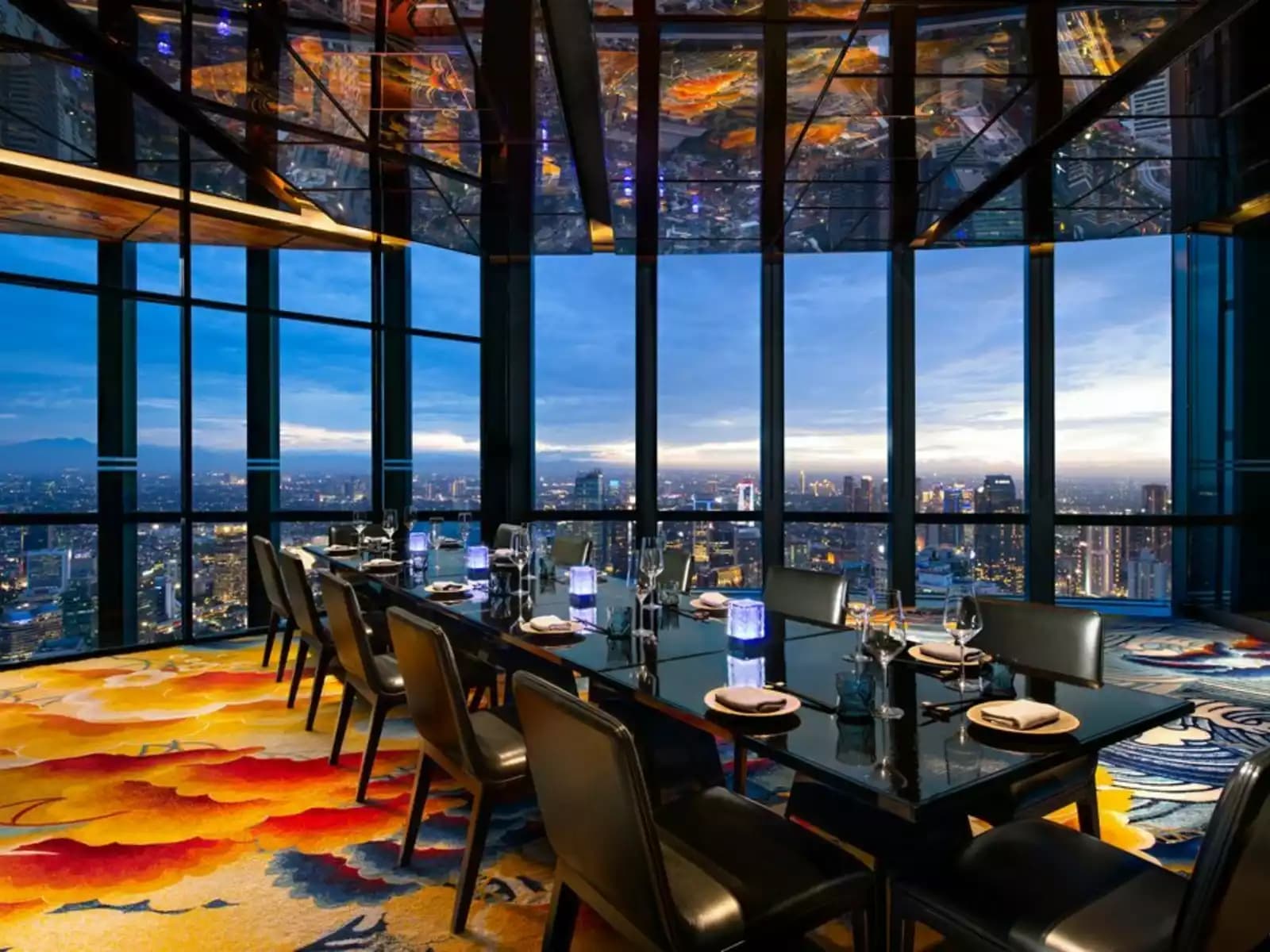 private dining room rental surrounded by the mesmerizing city lights of Jakarta