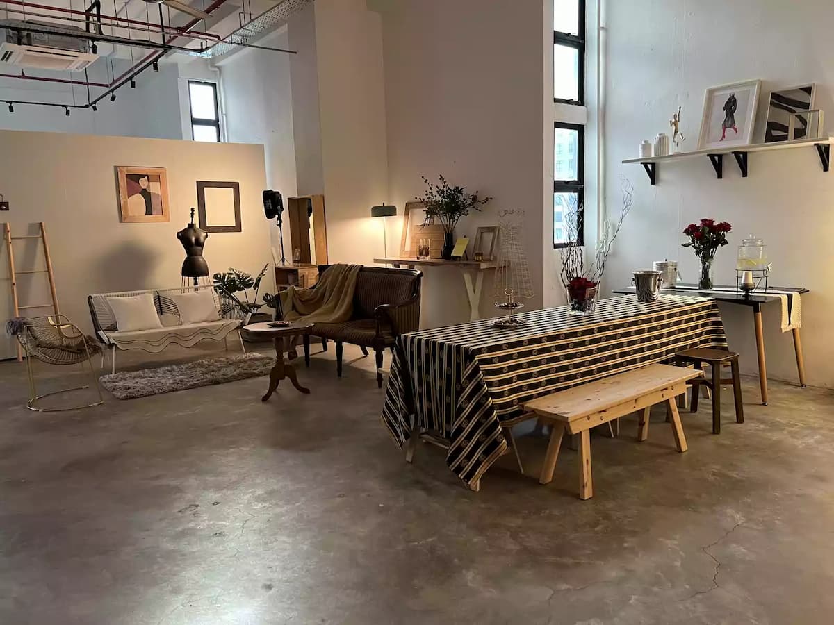 An intimate and stylish rental space at Geylang