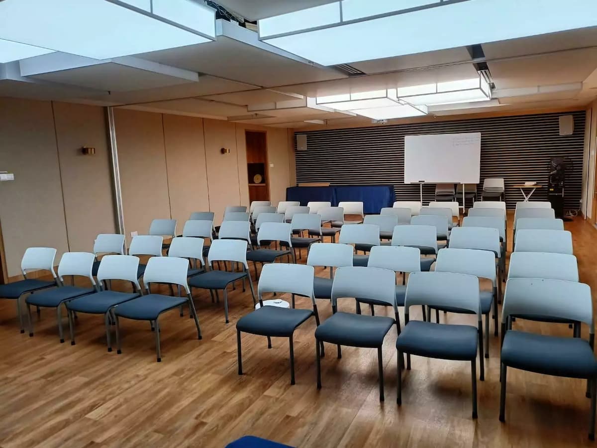 seminar seating arranged in rows facing whiteboard for training session at north bridge road singapore