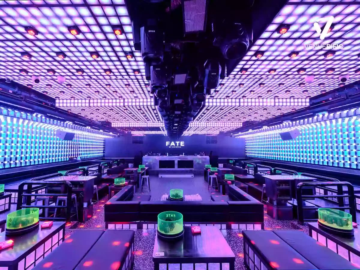 Immersive LED venue at FATE by HaveFun featuring a programmable LED ceiling, dynamic lighting effects, premium AV technology, and flexible seating, delivering an unforgettable setting for corporate galas, product launches, award ceremonies, networking events, and private celebrations.