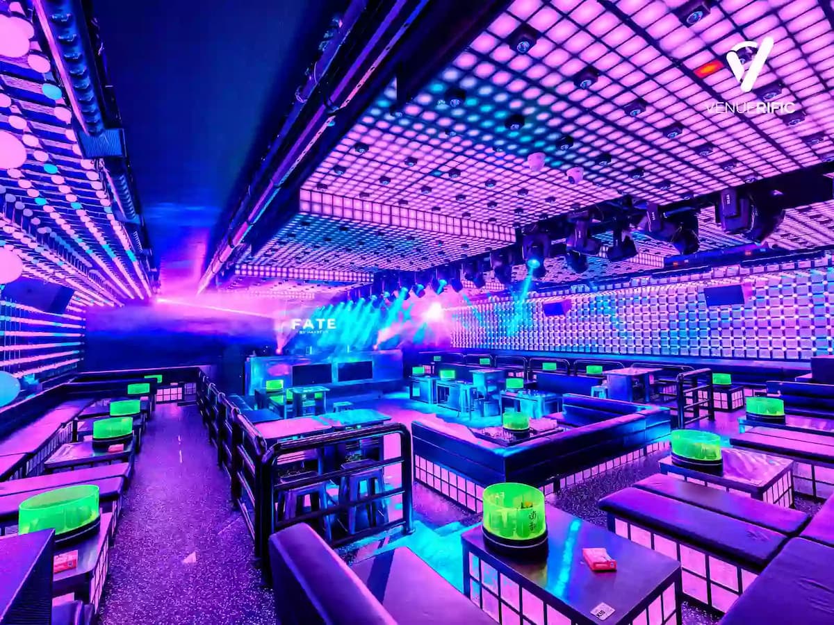 Futuristic LED event hall at FATE by HaveFun featuring a programmable LED ceiling, intelligent lighting, premium AV technology, and immersive visuals, creating a spectacular venue for corporate galas, product launches, concerts, award ceremonies, and private celebrations.