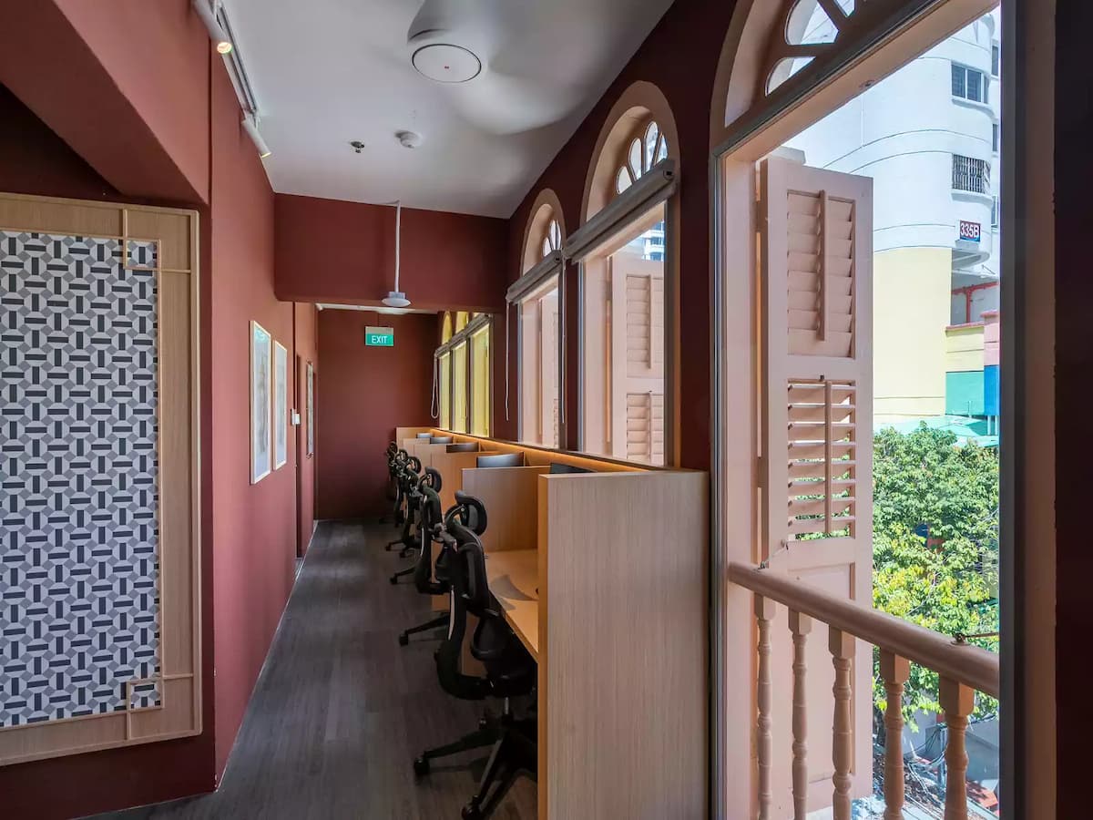 8 Pax - Boardroom