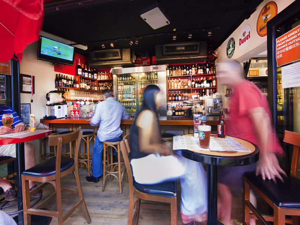 main dining area of happy valley bar and grill