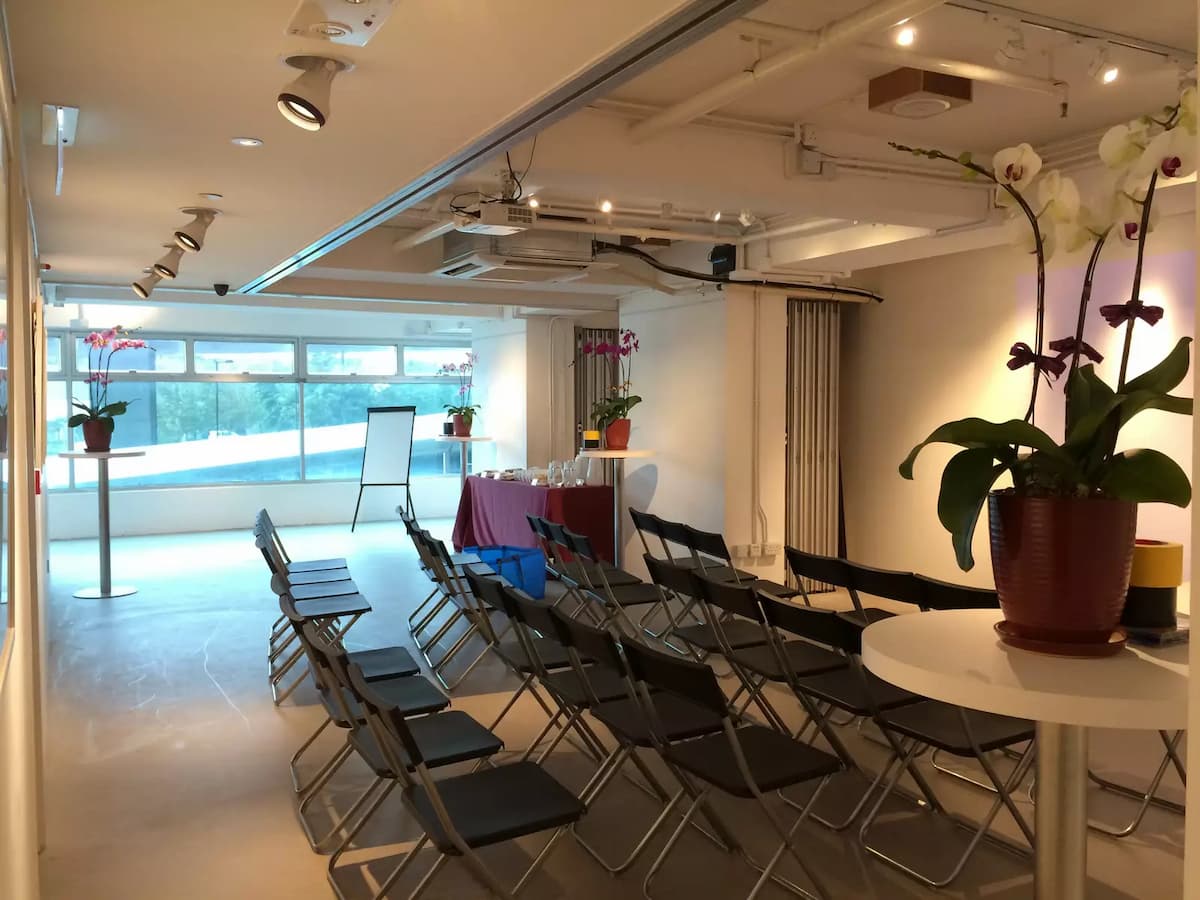 seminar chair setup in event space