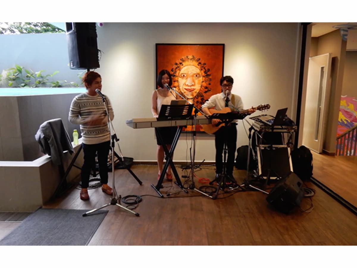 live music performers for the guests