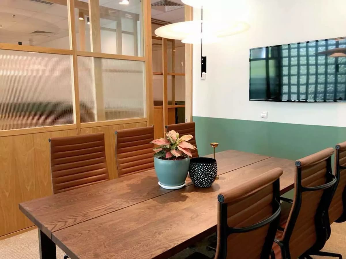 Commune - Small Meeting Room